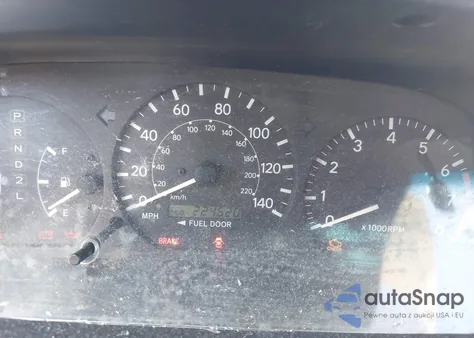 2001 Toyota Camry Le z USA, uszkodzony, nr VIN 4T1BG22K61U076312